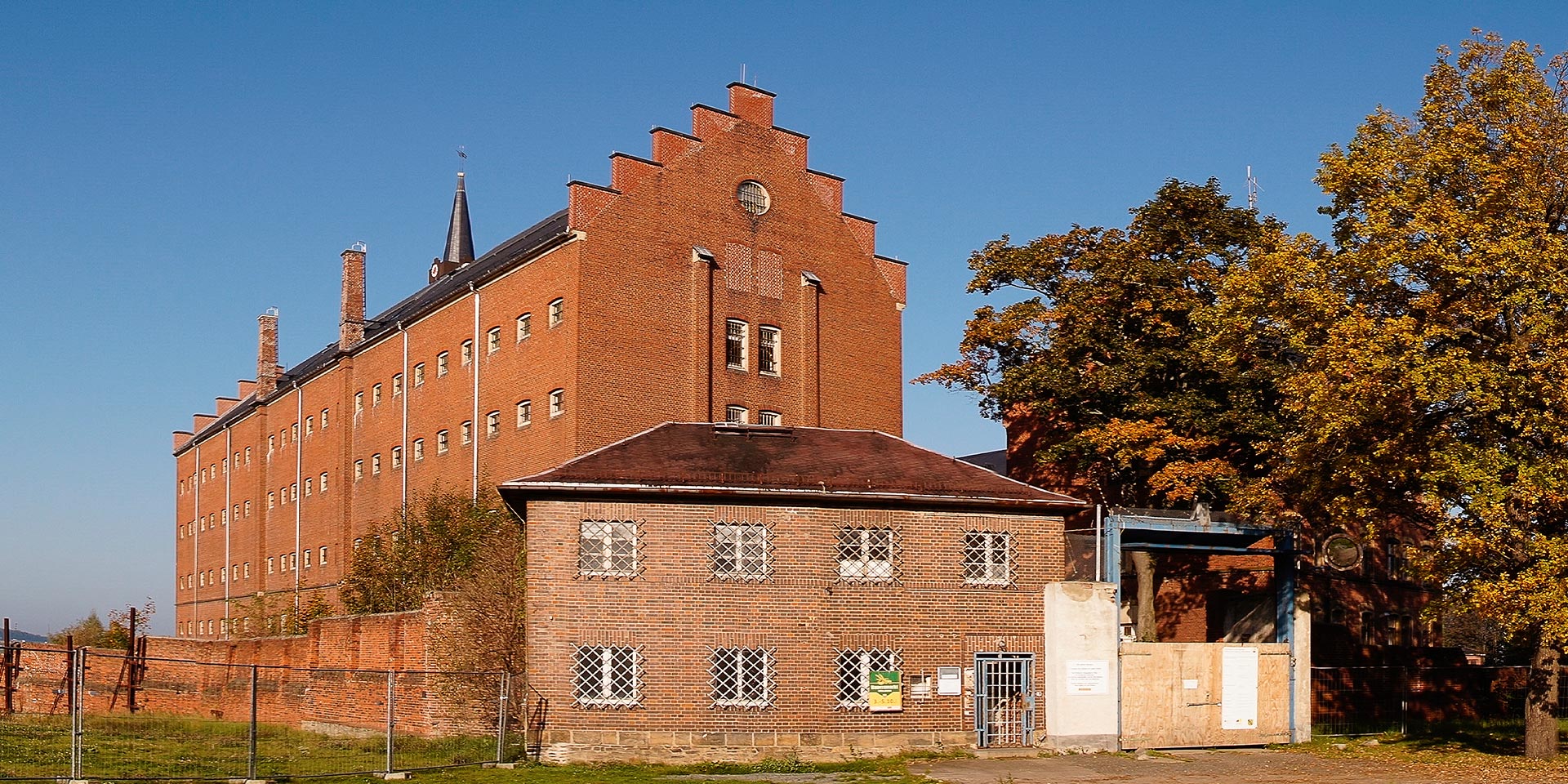 Schloss Hoheneck, Gebäude in Großaufnahme