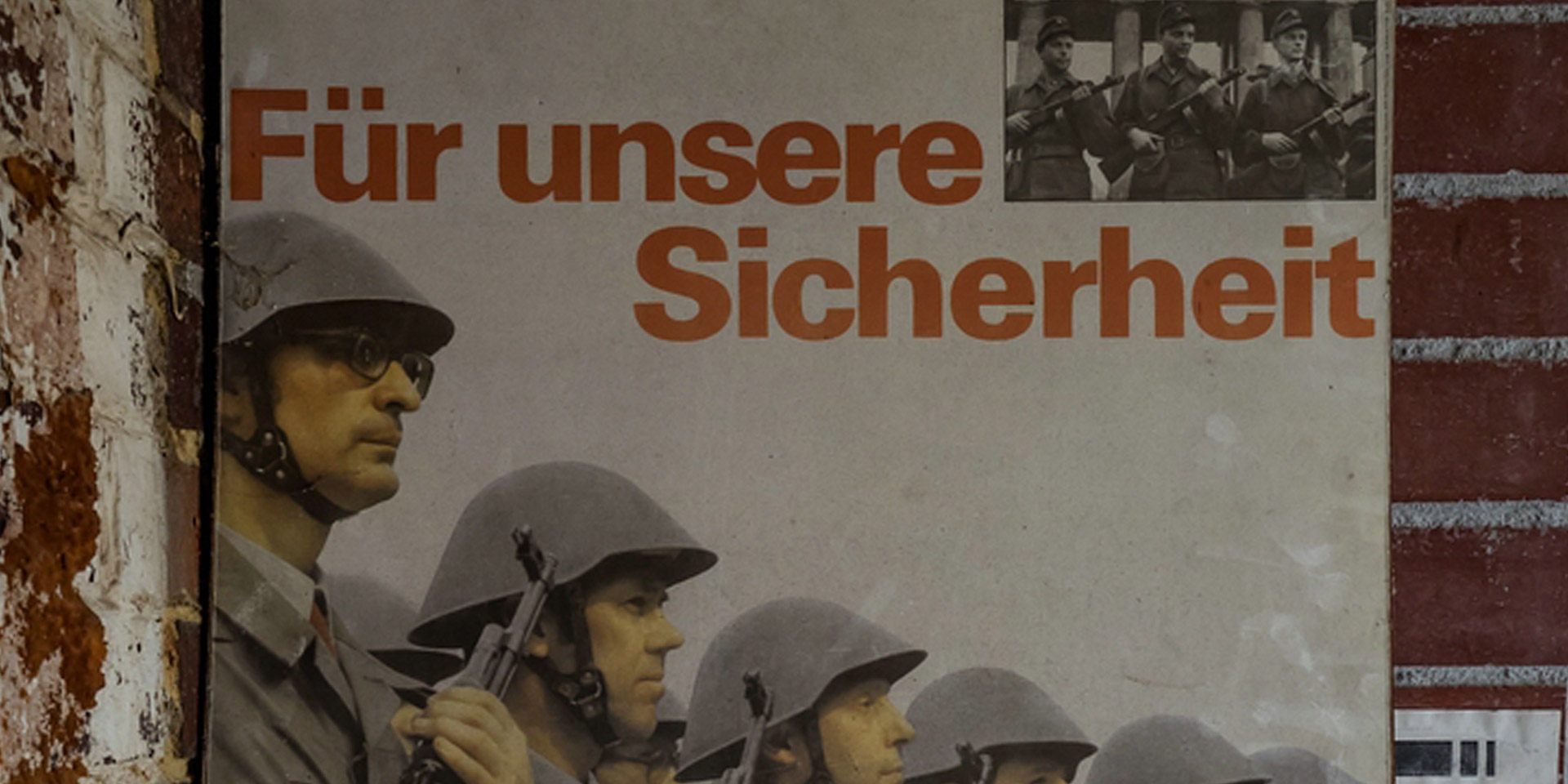 Plakat mit dem Text Für unsere Sicherheit