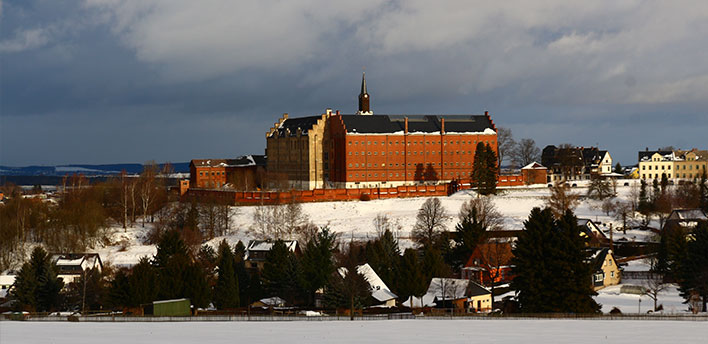 Schloss Hoheneck mit Umgebung im Winter