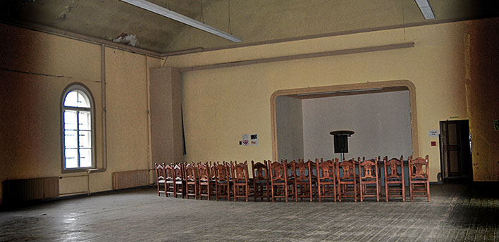 Versammlungsraum des ehemaligen Gefängnisses